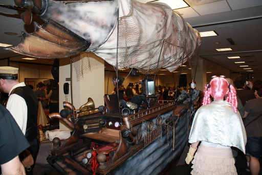 A small dirigible pirate ship. Yar!